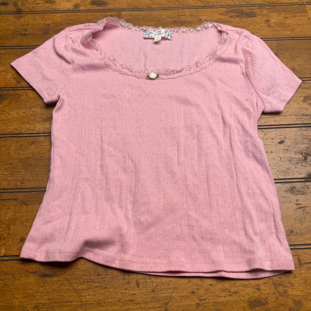 Pink Republic Pink Lace Trimmed Eyelet Knit Top‎ Womens Size Medium